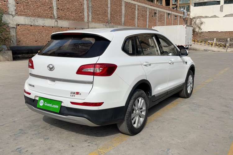 Used HYOSOW S6 2016 1.5T Manual Leading Model Exterior 3