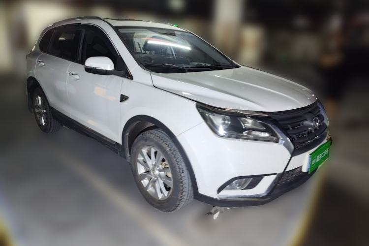 Used HYOSOW S6 2016 1.5T Manual Leading Model Front Right 45 Deg