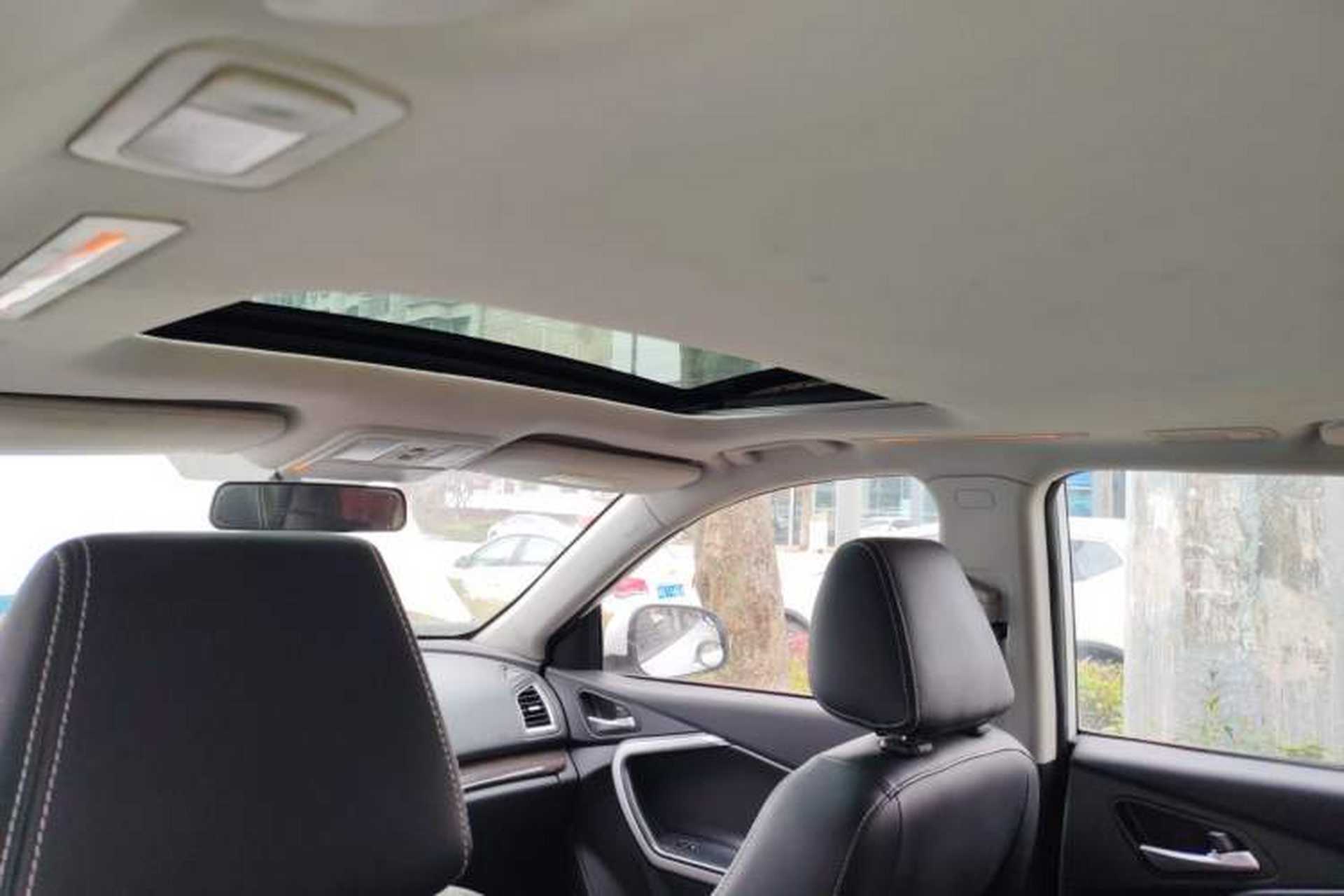 Used HYOSOW S6 2016 1.5T Manual Leading Model Headliner