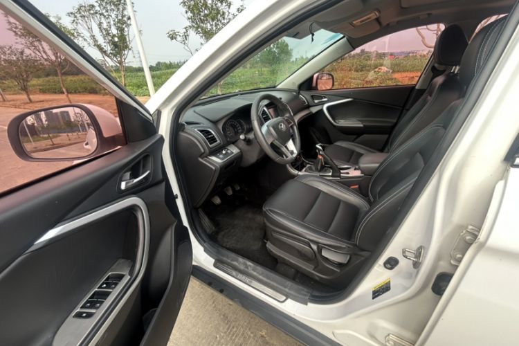 Used HYOSOW S6 2016 1.5T Manual Fashion Model Interior 1