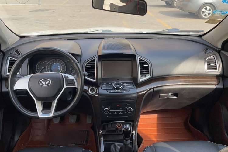 Used HYOSOW S6 2016 1.5T Manual Leading Model Interior 2