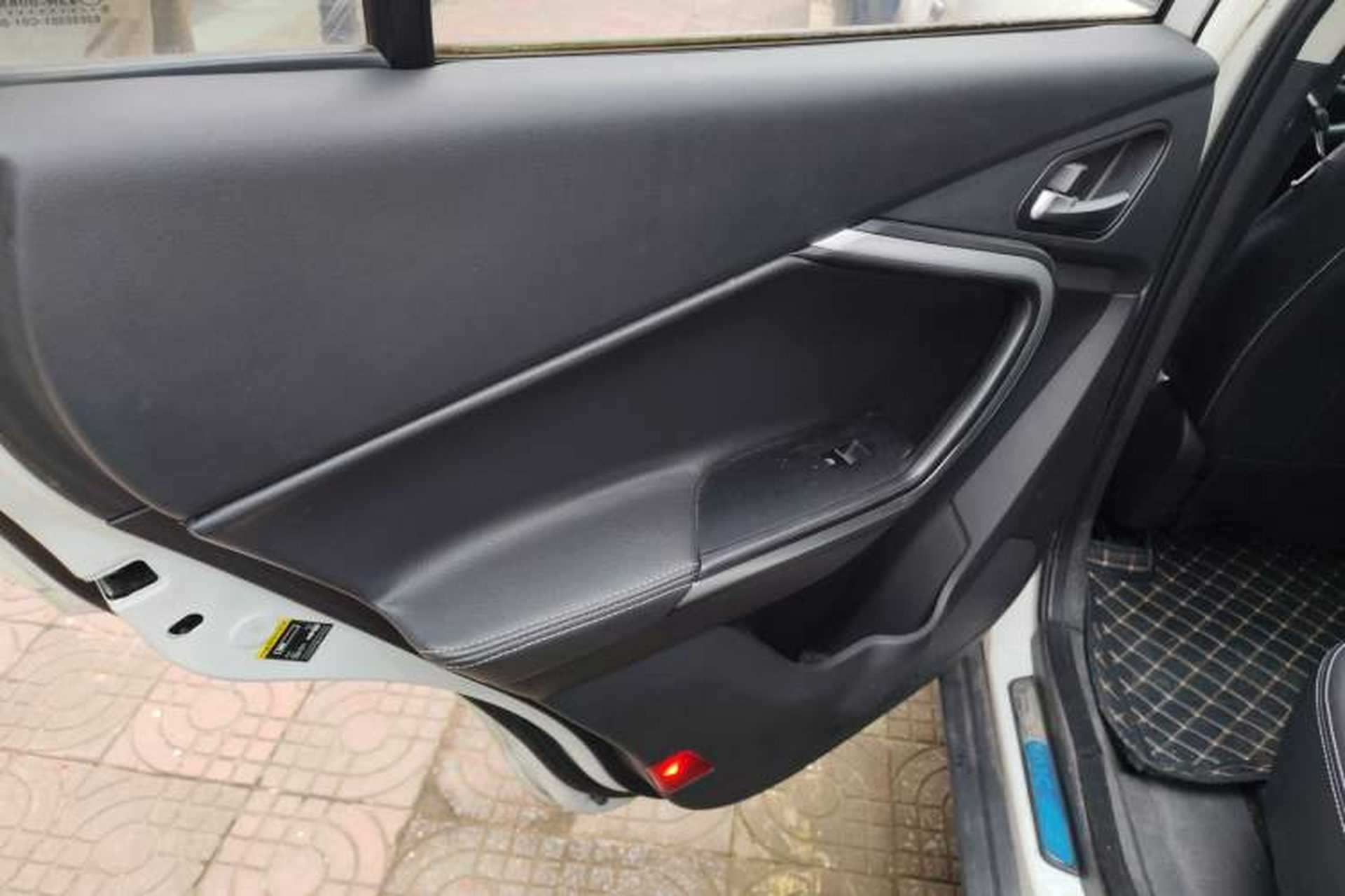 Used HYOSOW S6 2016 1.5T Manual Leading Model Interior 8