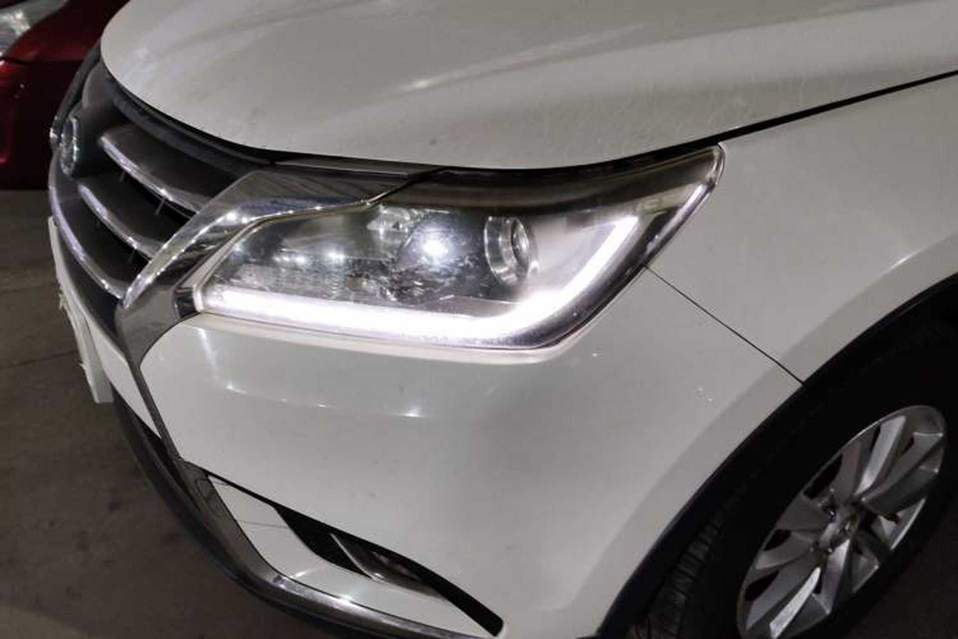 Used HYOSOW S6 2016 1.5T Manual Leading Model Left Front Headlight