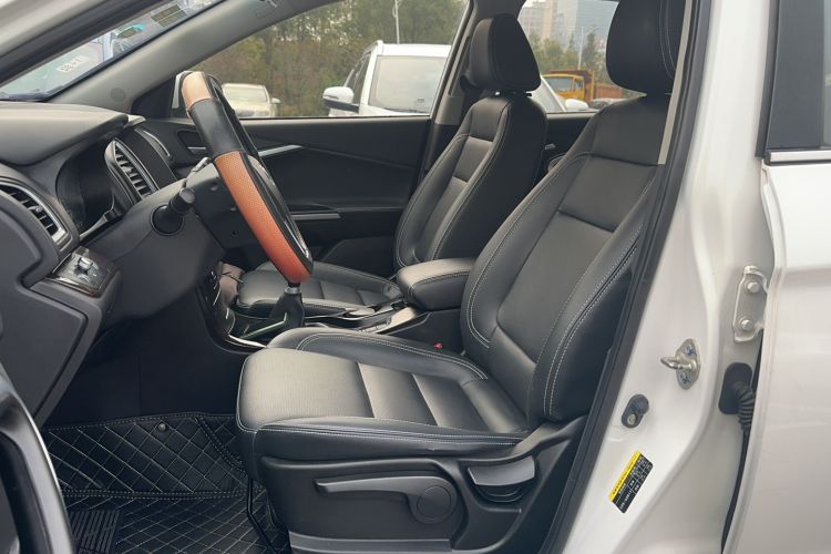 Used HYOSOW S6 2016 1.5T Manual Leading Model Left Front Seat