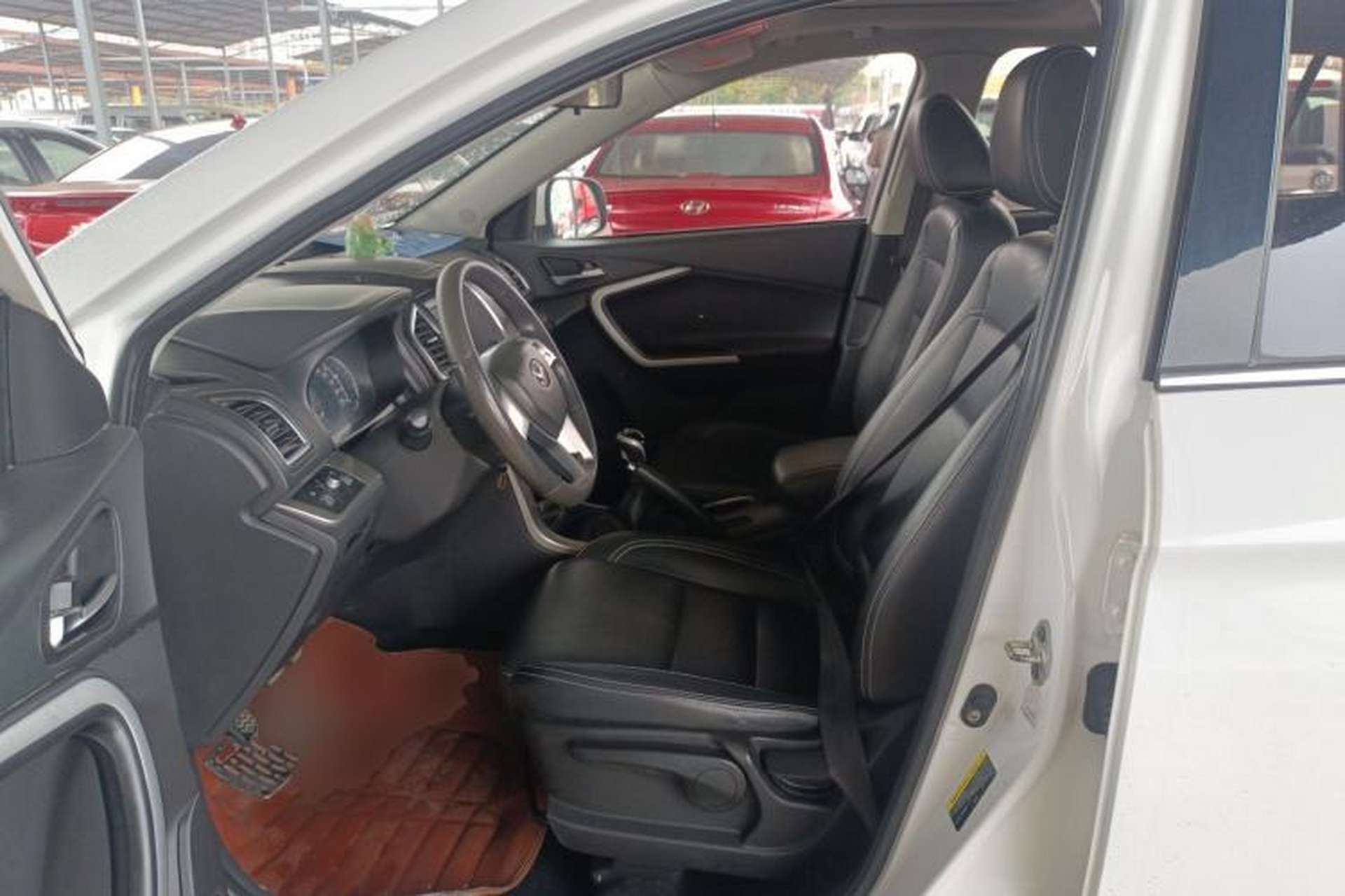 Used HYOSOW S6 2016 1.5T Manual Fashion Model Left Front Seat