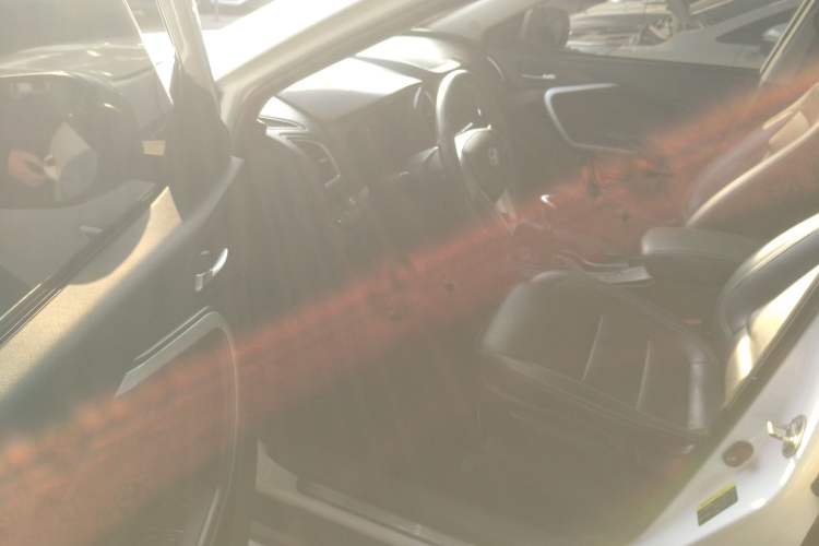 Used HYOSOW S6 2016 1.5T Manual Leading Model Left Front Seat