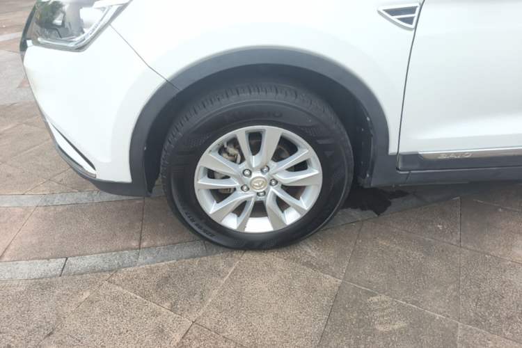 Used HYOSOW S6 2016 1.5T Manual Leading Model Left Front Wheel Hub