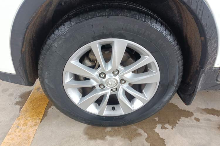 Used HYOSOW S6 2016 1.5T Manual Fashion Model Left Front Wheel Hub