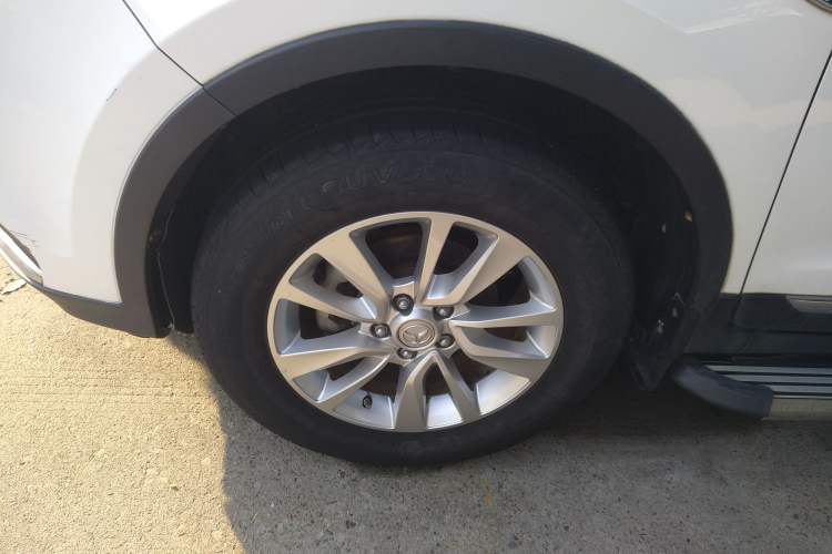Used HYOSOW S6 2016 1.5T Manual Leading Model Left Front Wheel Hub