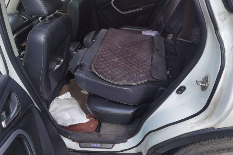 Used HYOSOW S6 2016 1.5T CVT Premium Edition Left Rear Seat
