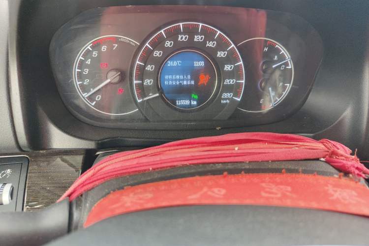 Used HYOSOW S6 2016 1.5T Manual Leading Model Odometer Close Up