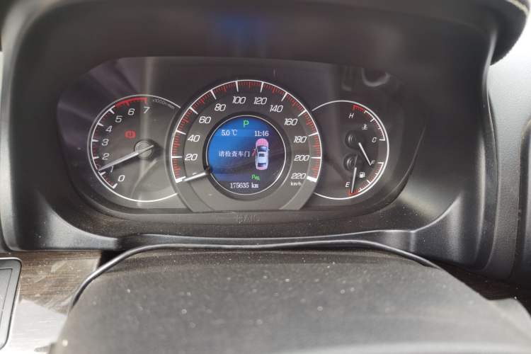 Used HYOSOW S6 2016 1.5T CVT Premium Edition Odometer Close Up