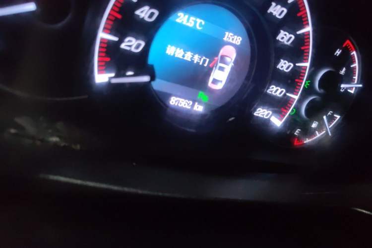 Used HYOSOW S6 2016 1.5T Manual Leading Model Odometer Close Up