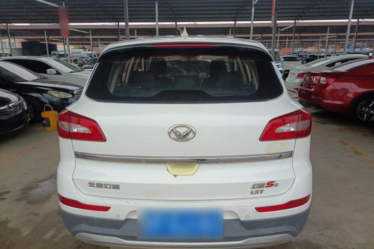 Used HYOSOW S6 2016 1.5T Manual Fashion Model Rear