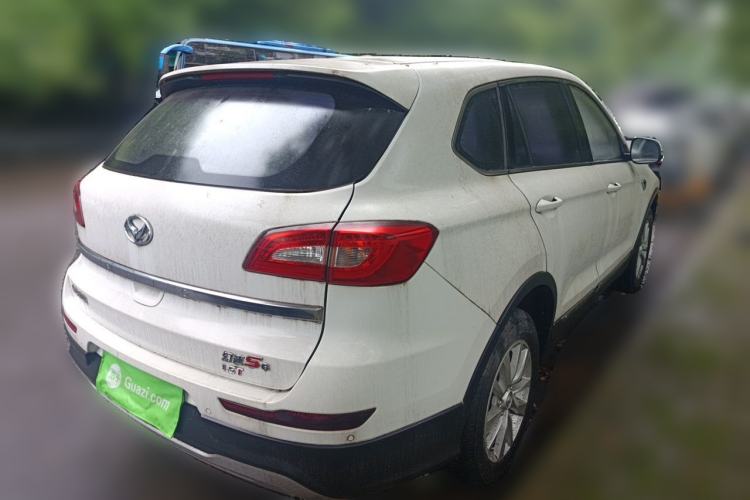 Used HYOSOW S6 2016 1.5T Manual Fashion Model Rear Right 45 Deg