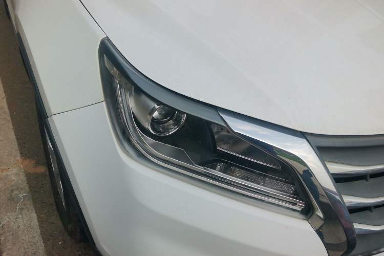 Used HYOSOW S6 2016 1.5T Manual Smart Edition Right Front Headlight