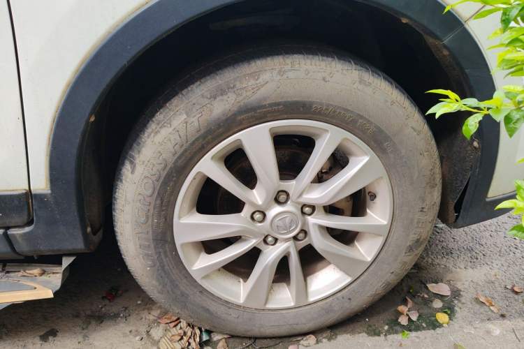Used HYOSOW S6 2016 1.5T CVT Enjoyment Model Right Front Wheel Hub