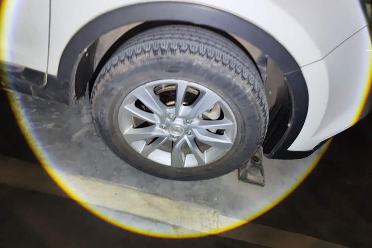 Used HYOSOW S6 2016 1.5T Manual Leading Model Right Front Wheel Hub