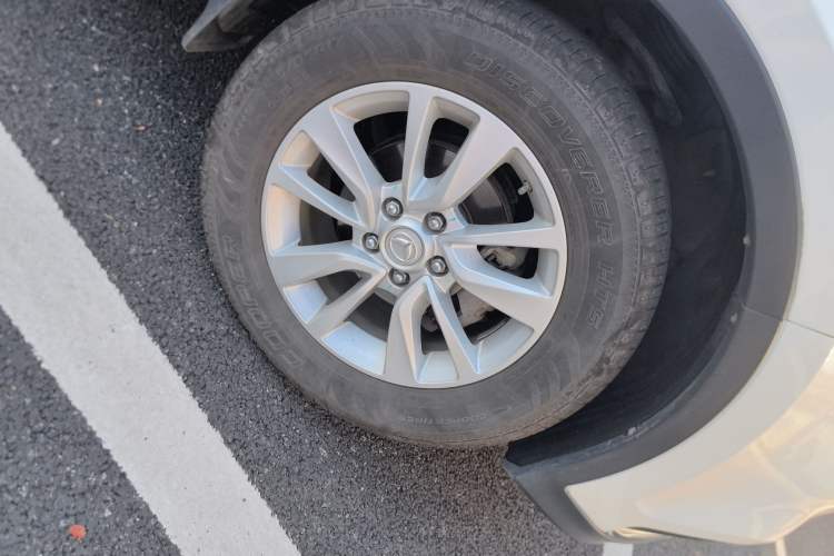 Used HYOSOW S6 2016 1.5T Manual Smart Edition Right Front Wheel Hub