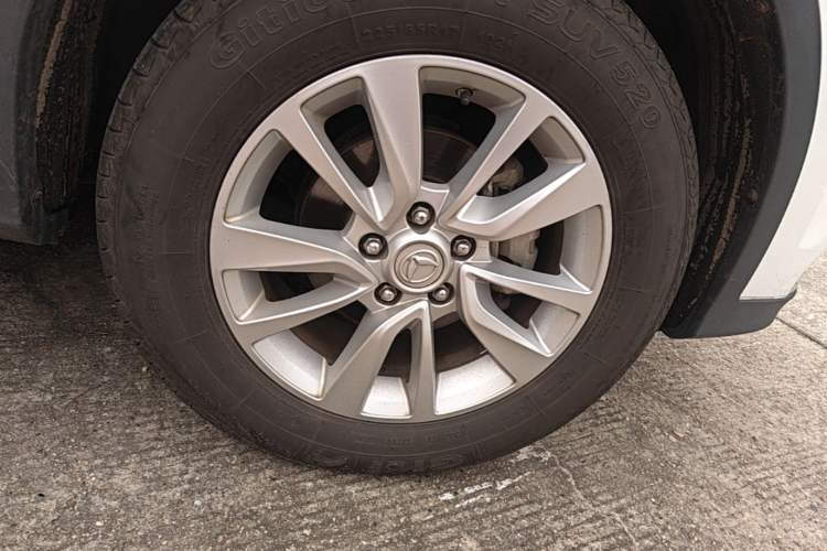 Used HYOSOW S6 2016 1.5T Manual Leading Model Right Front Wheel Hub