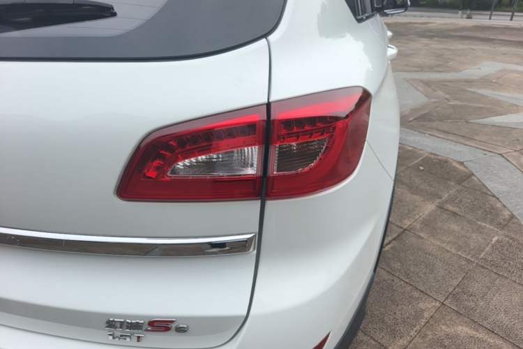 Used HYOSOW S6 2016 1.5T Manual Leading Model Right Rear Taillight