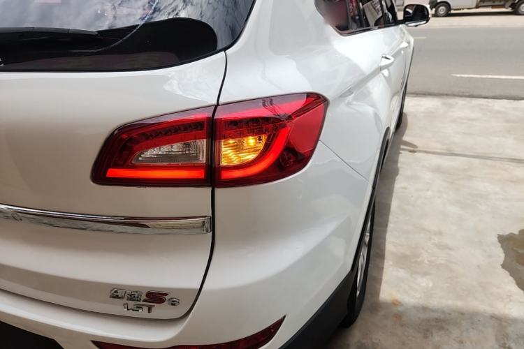 Used HYOSOW S6 2016 1.5T Manual Smart Edition Right Rear Taillight