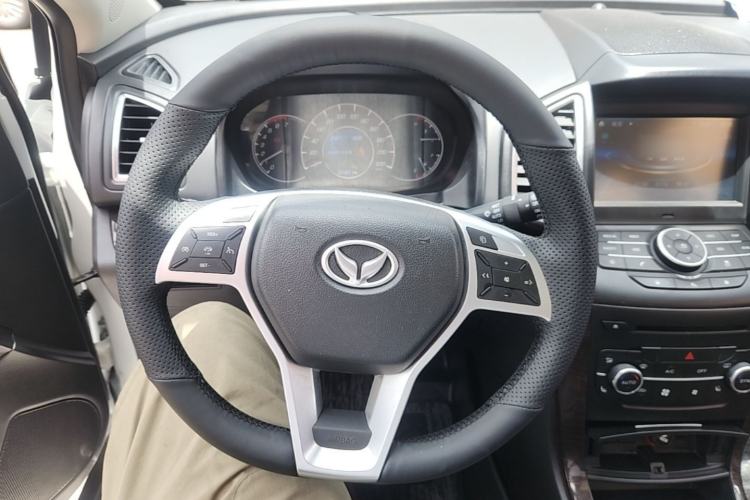 Used HYOSOW S6 2016 1.5T Manual Smart Edition Steering Wheel