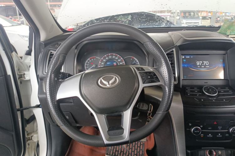 Used HYOSOW S6 2016 1.5T Manual Fashion Model Steering Wheel
