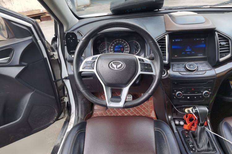 Used HYOSOW S6 2016 1.5T CVT Premium Edition Steering Wheel