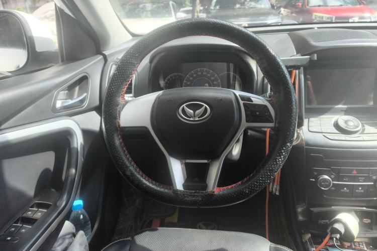 Used HYOSOW S6 2016 1.5T Manual Leading Model Steering Wheel