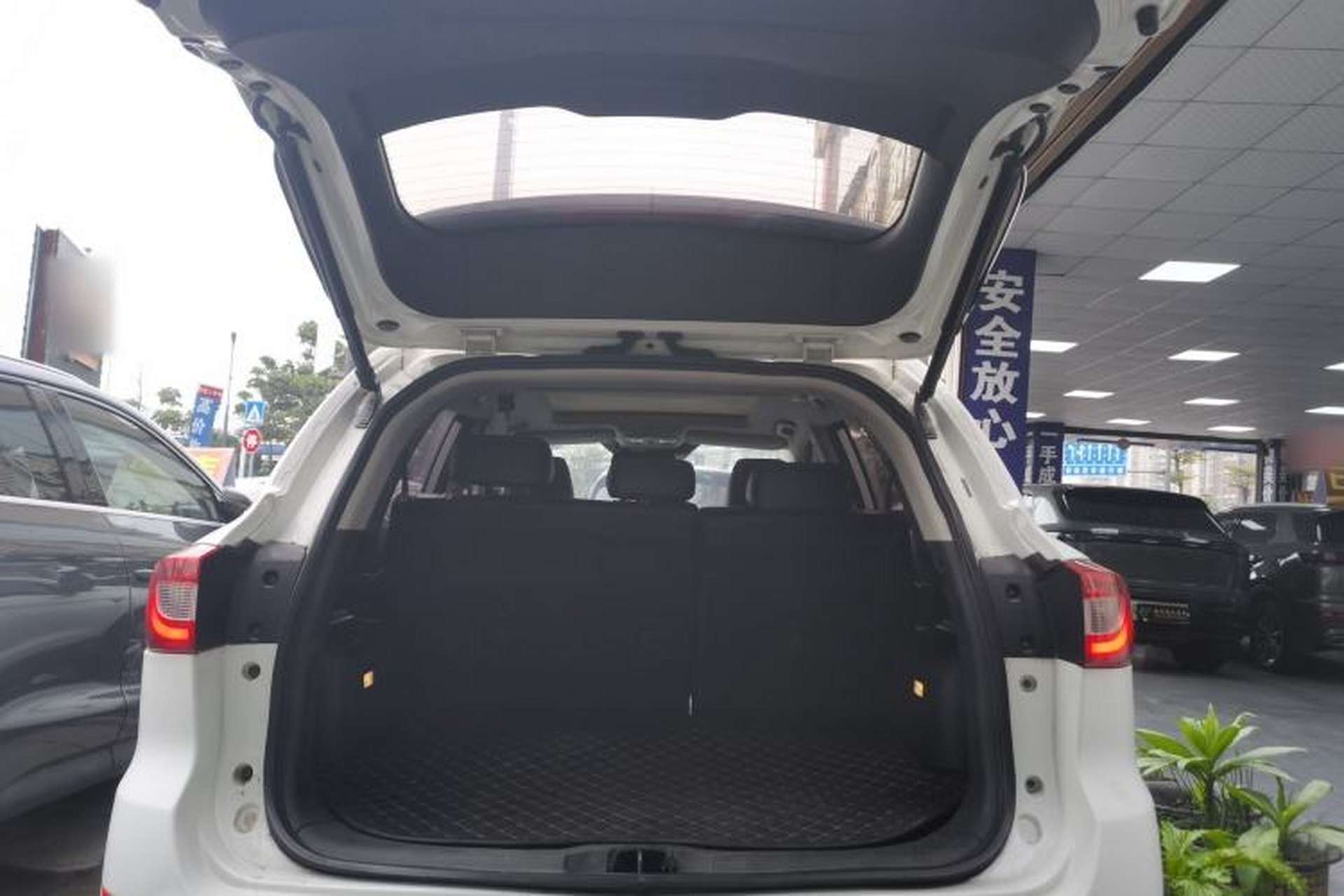 Used HYOSOW S6 2016 1.5T CVT Premium Edition Trunk