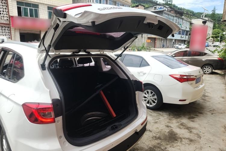 Used HYOSOW S6 2016 1.5T Manual Smart Edition Trunk