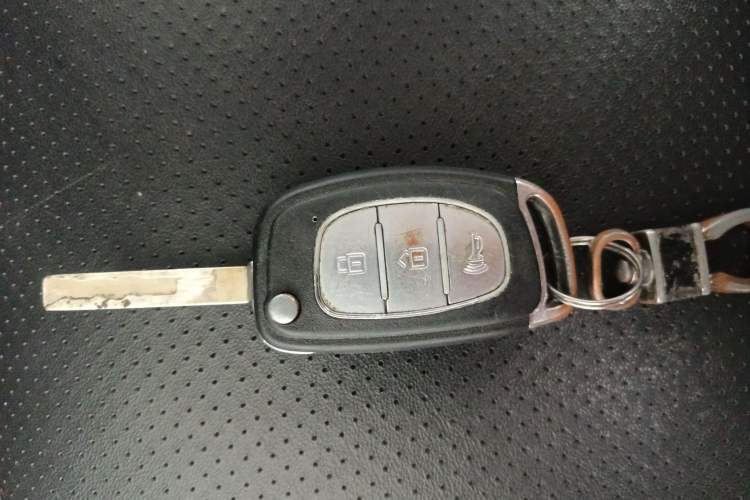 Used HYOSOW S6 2016 1.5T Manual Fashion Model Vehicle Key