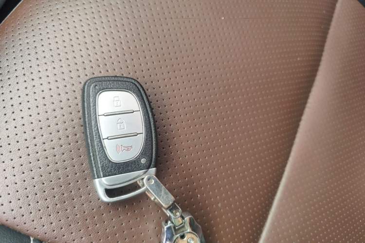 Used HYOSOW S6 2016 1.5T Manual Smart Edition Vehicle Key