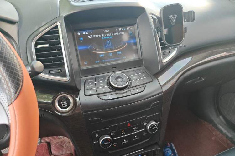 Used HYOSOW S6 2017 1.5T Manual Leading Model Audio And AC Panel