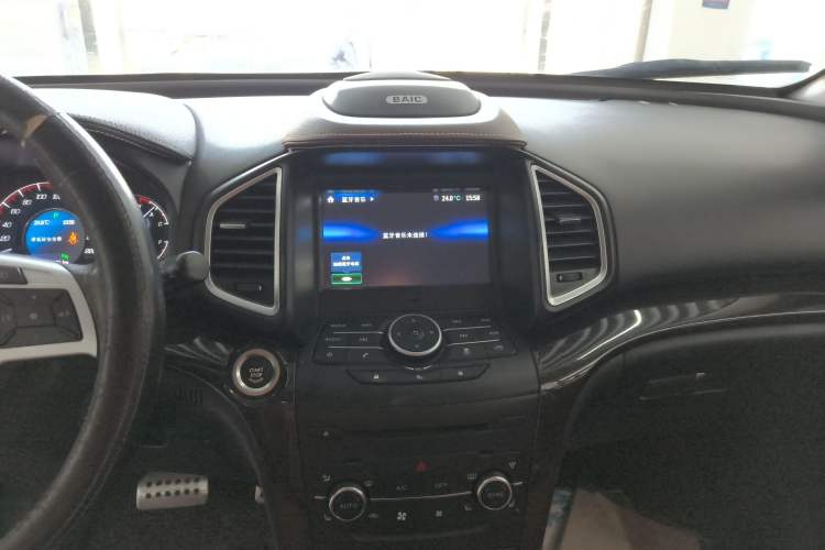 Used HYOSOW S6 2017 1.5T CVT Premium Edition Audio And AC Panel