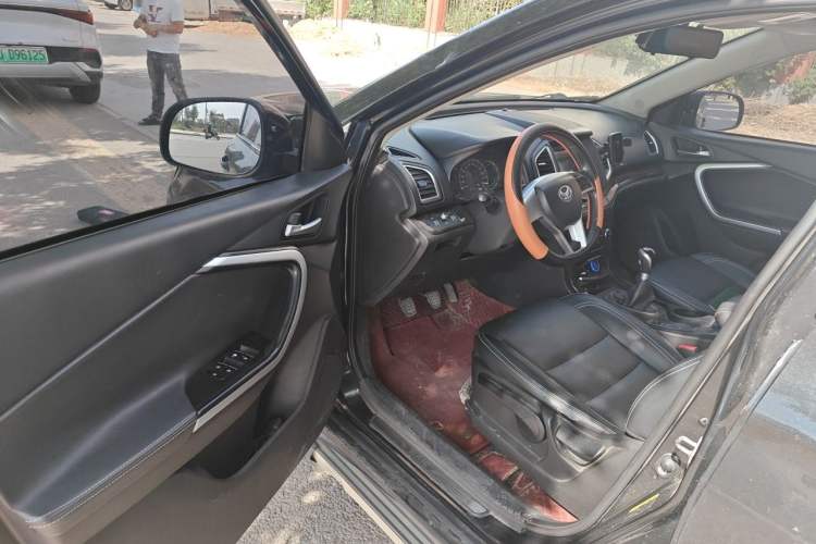 Used HYOSOW S6 2017 1.5T Manual Leading Model Driver Seat
