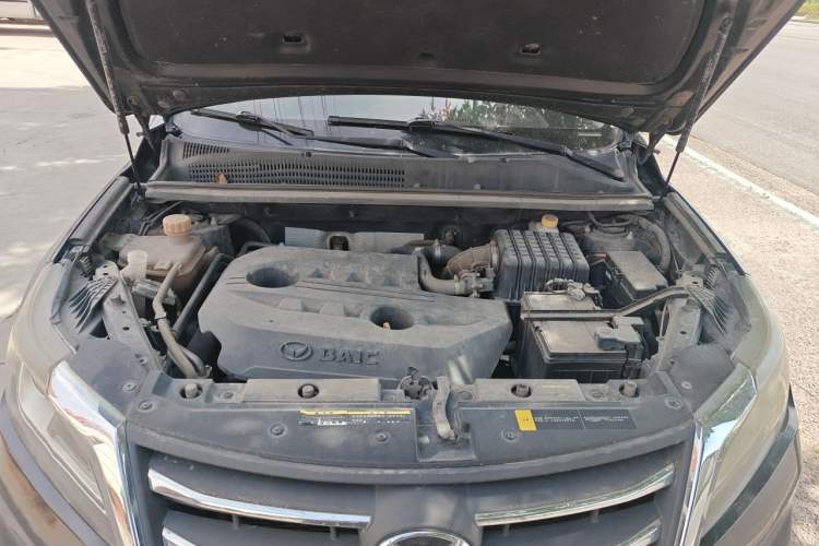 Used HYOSOW S6 2017 1.5T Manual Leading Model Engine Bay