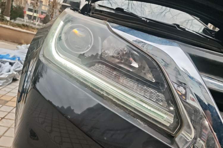 Used HYOSOW S6 2017 1.5T CVT Enjoyment Model Right Front Headlight