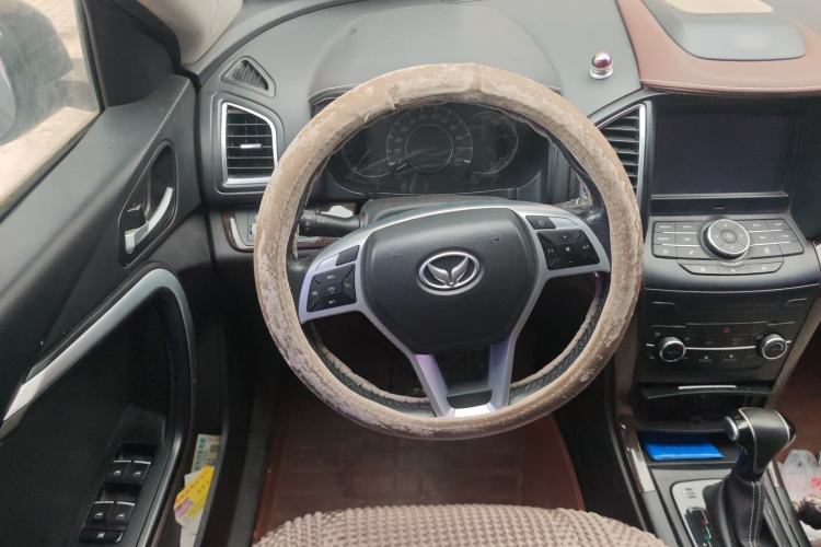 Used HYOSOW S6 2017 1.5T CVT Enjoyment Model Steering Wheel