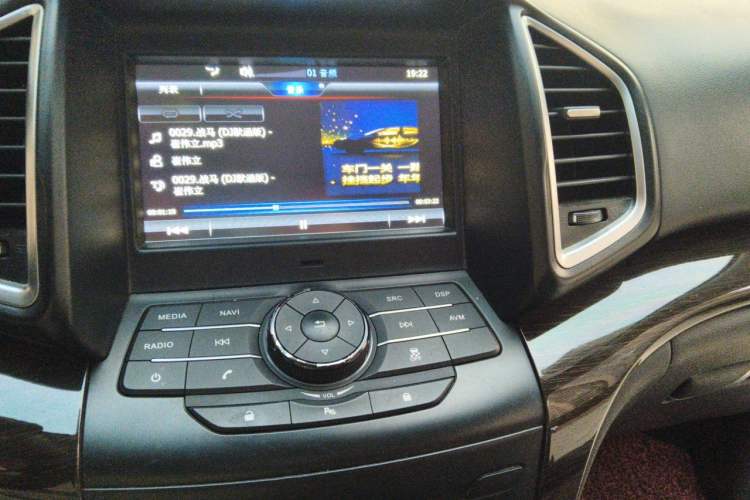 Used HYOSOW S6 2017 1.5T CVT Enjoyment Model Audio And AC Panel