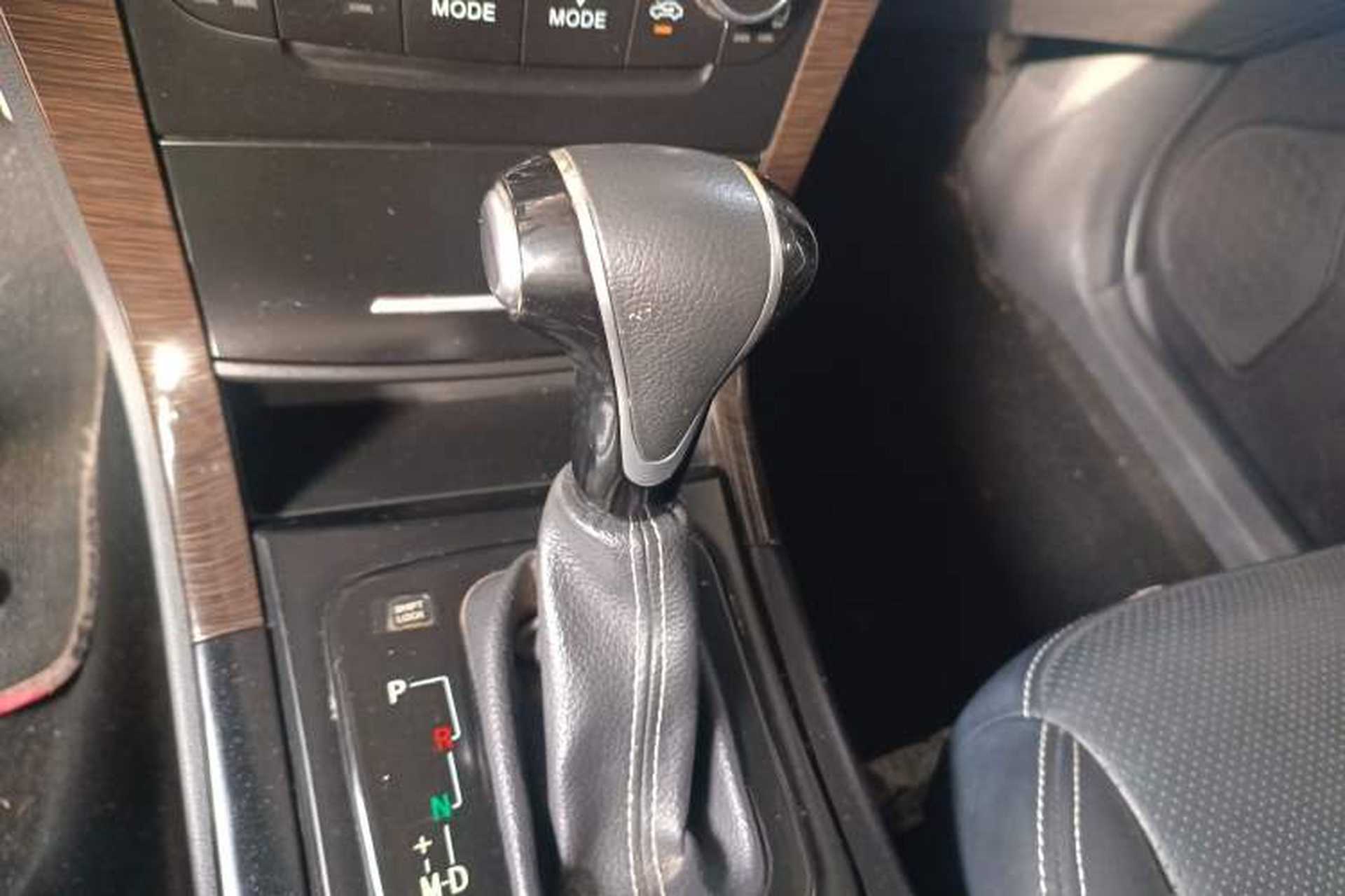 Used HYOSOW S6 2017 1.5T CVT Enjoyment Model Gear Lever