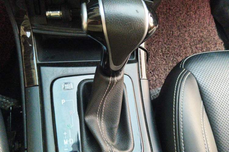 Used HYOSOW S6 2017 1.5T CVT Enjoyment Model Gear Lever