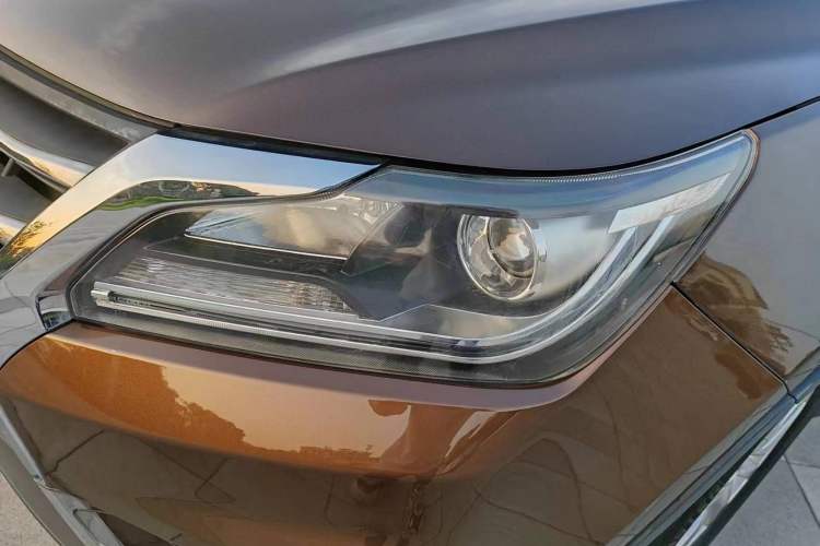 Used HYOSOW S6 2017 1.5T CVT Enjoyment Model Left Front Headlight