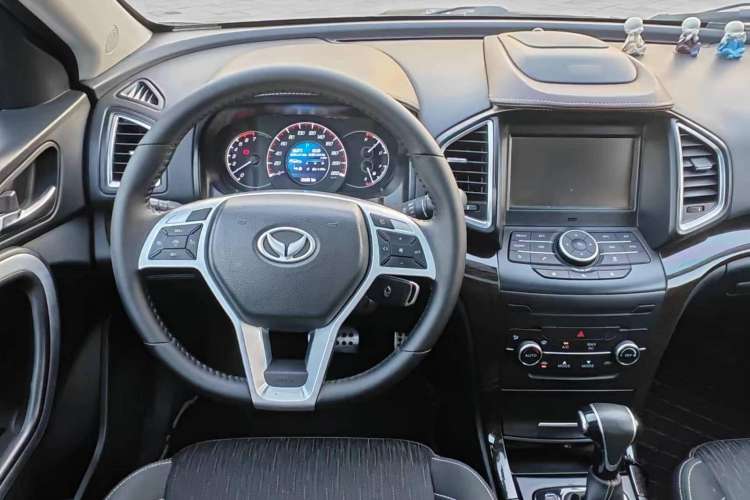 Used HYOSOW S6 2017 1.5T CVT Enjoyment Model Steering Wheel