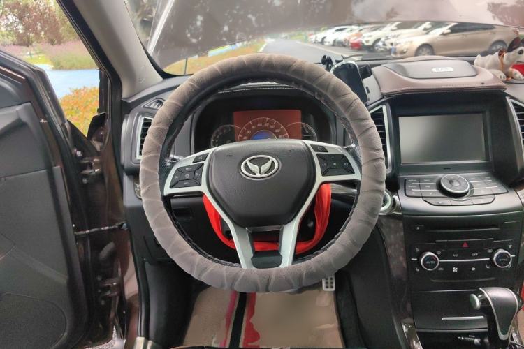 Used HYOSOW S6 2017 1.5T CVT Premium Edition Steering Wheel