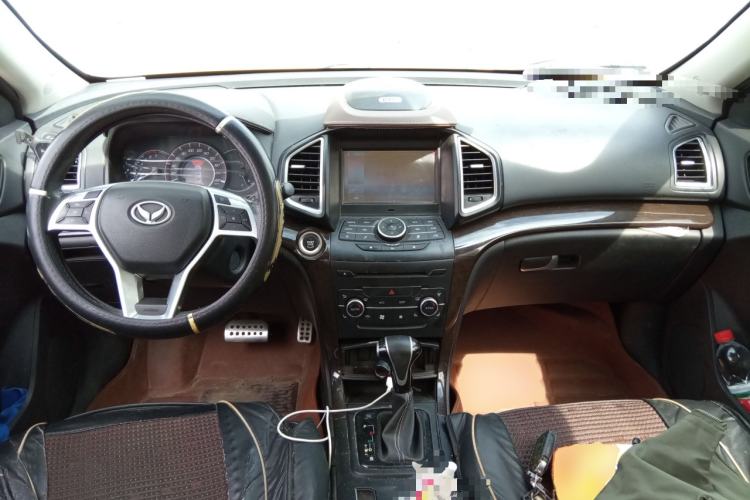 Used HYOSOW S6 2017 1.5T CVT Premium Edition Center Console