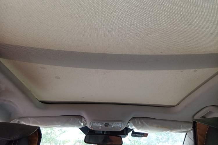 Used HYOSOW S6 2017 1.5T CVT Premium Edition Headliner
