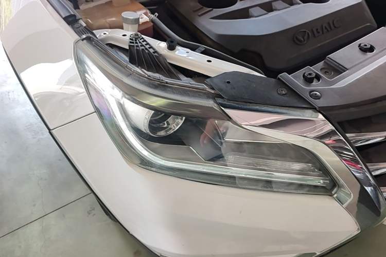 Used HYOSOW S6 2017 1.5T CVT Enjoyment Model Right Front Headlight