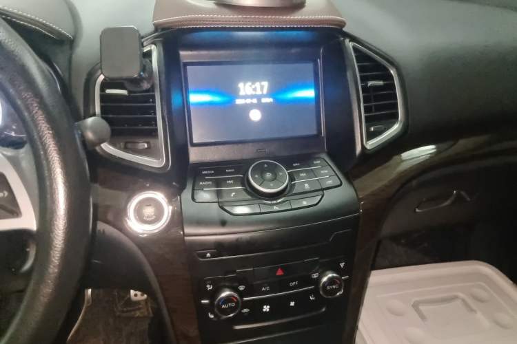 Used HYOSOW S6 2017 1.5T CVT Premium Edition Audio And AC Panel